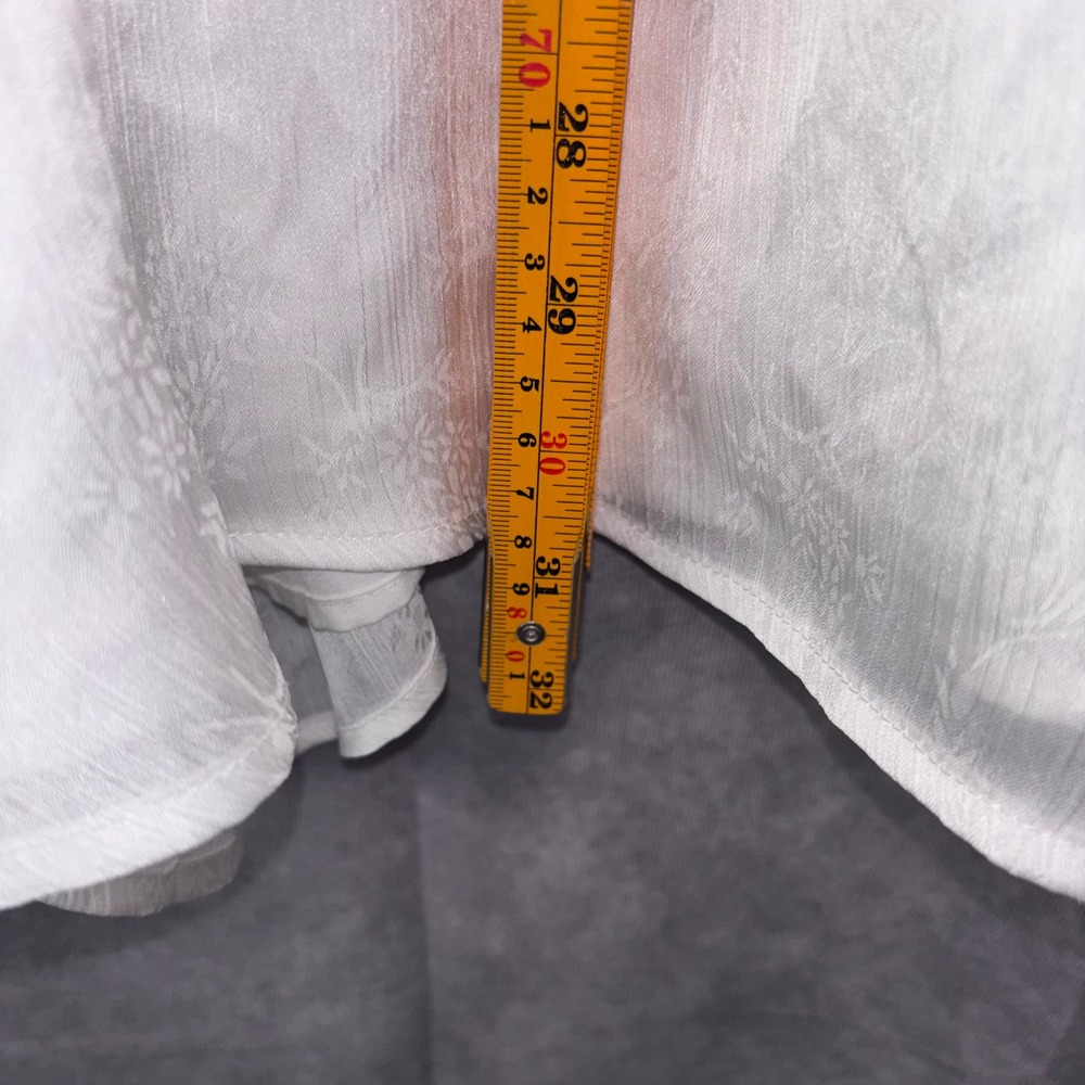 NEW LuLus Size Small Irresistibly  Floral White Satin Jacquard Tie Front Romper - Picture 9 of 12